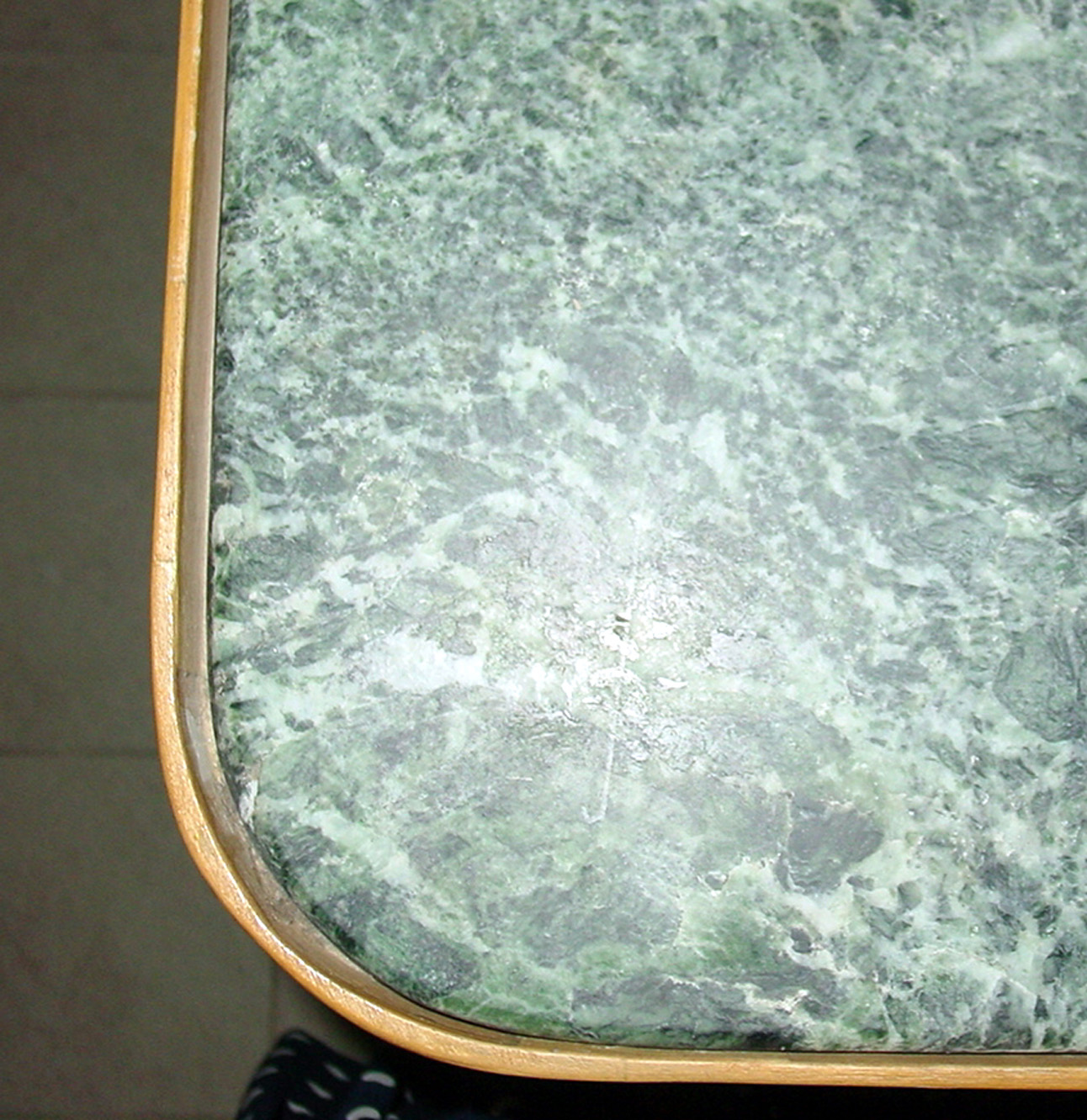 Pierluigi colli: Tavolo Vintage Marmo verde del XX Secolo , Opera originale e disponibile - Robertaebasta® Art Gallery opere d’arte esclusive.